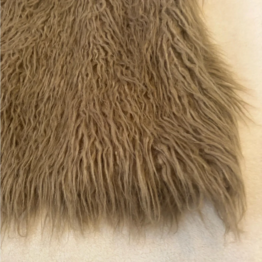 BB Dakota Woman’s Shaggy Faux Fur Vest - Brown Size Small Never Worn - Picture 12 of 14